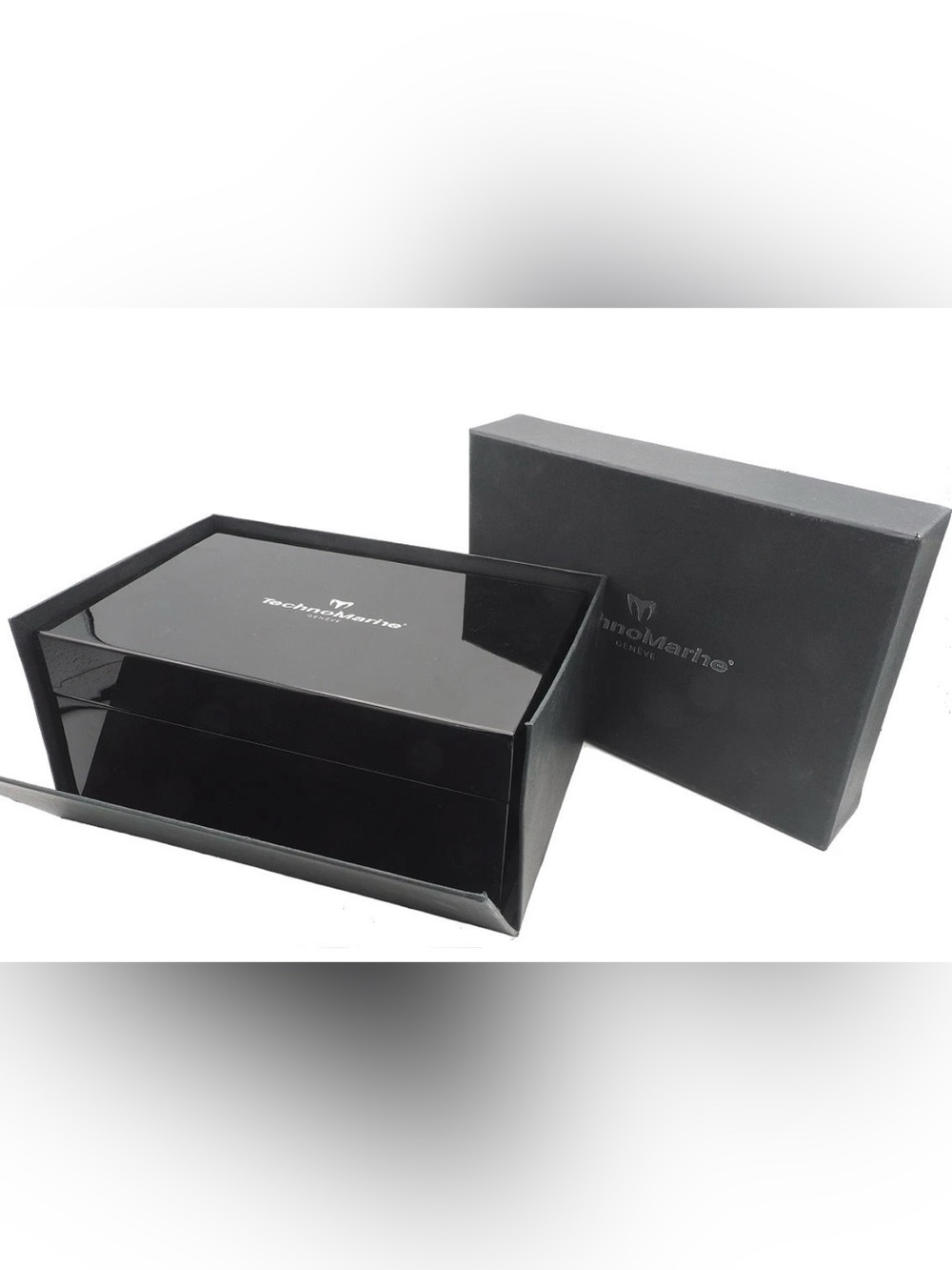 TechnoMarine Chronograph Blackwatch Quartz SWISS MADE Box & Papers New Battery - Picture 4 of 7